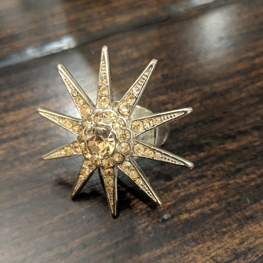 Starburst ring